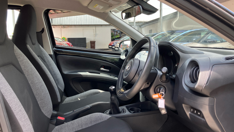 Toyota Aygo X 1.0 VVT-i Pure 5dr Petrol Hatchback